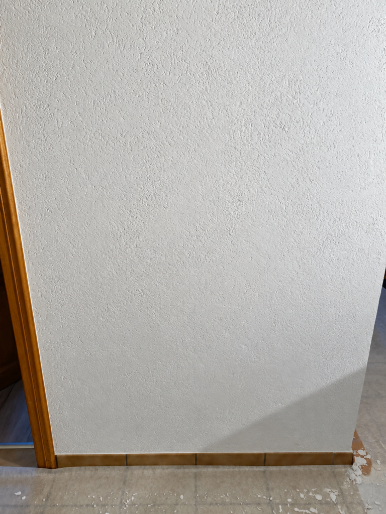 Crépi décoratif en cours d'application – Atelier Art Home