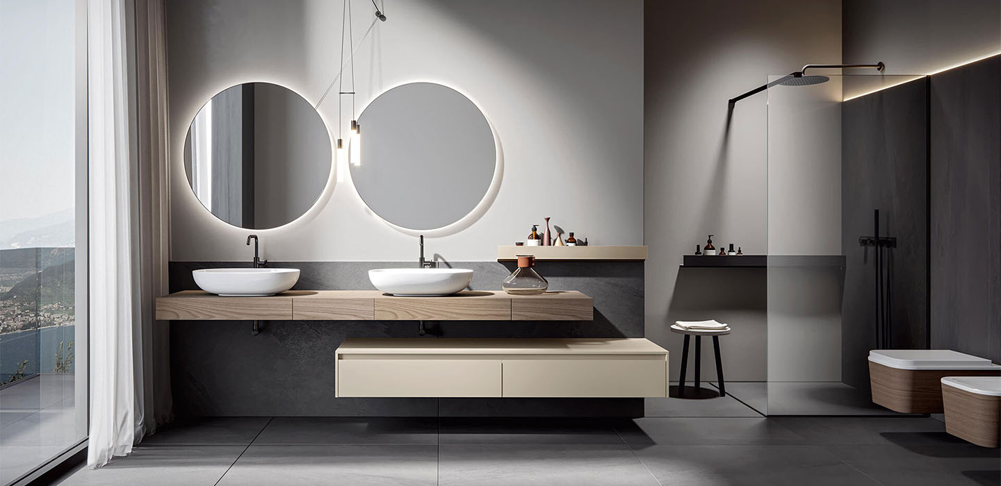 Salle de bains rénovée avec douche à l'italienne
