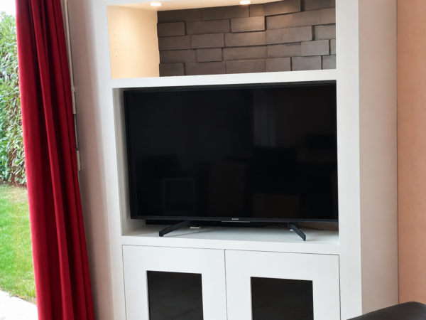 Meuble TV d'angle sur mesure avec éclairage – Atelier Art Home